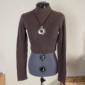 brown cropped gap turtleneck knit sweater